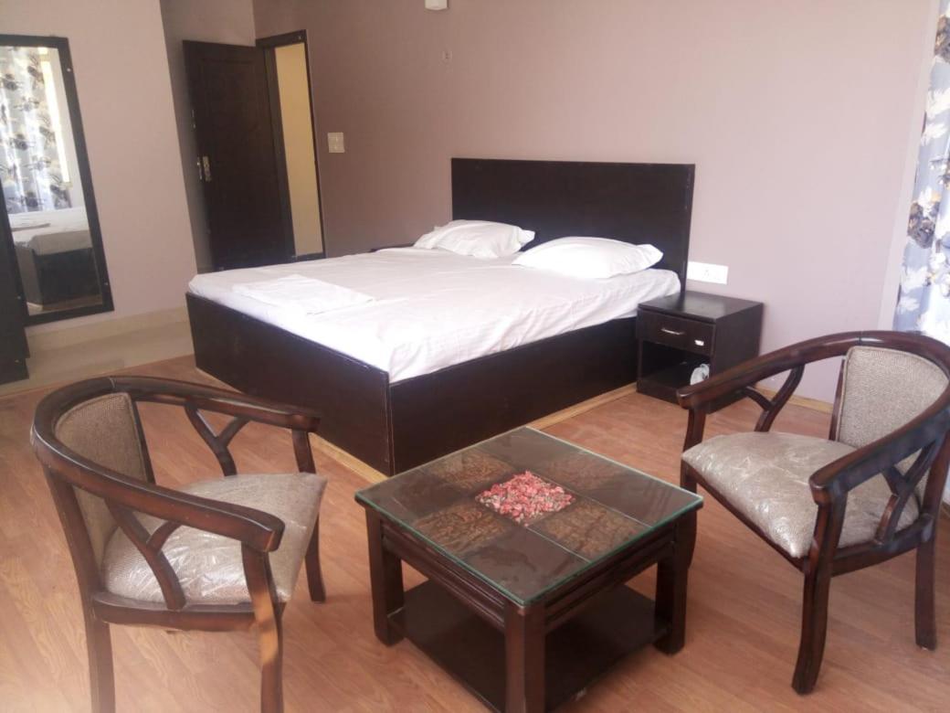 Hotel-78 Pithoragarh Экстерьер фото